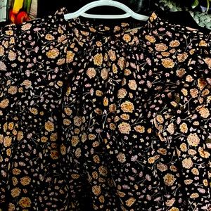 Flowery shirt size small